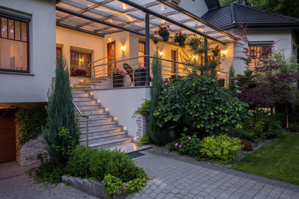 Sfaturi pentru landscaping si amenajare gradini exterioare