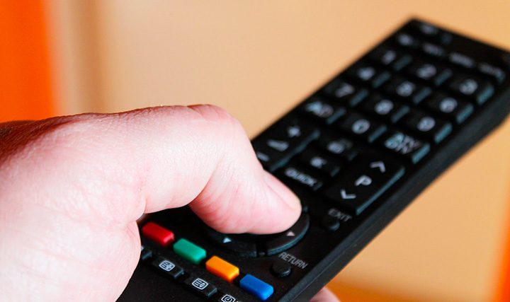 Telecomanda universală – Tehnologie simplă, vorbind despre lucruri complexe