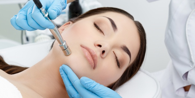 Diferenta dintre microdermabraziune si hidradermabraziune