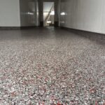 Vezi care sunt cele mai populare tipuri de pardoseli decorative si de ce merita investitia