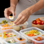 De ce să apelezi la caserole din plastic pentru ambalarea produselor