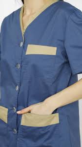 Uniforme curățenie – Echipamente profesionale pentru igienă și confort