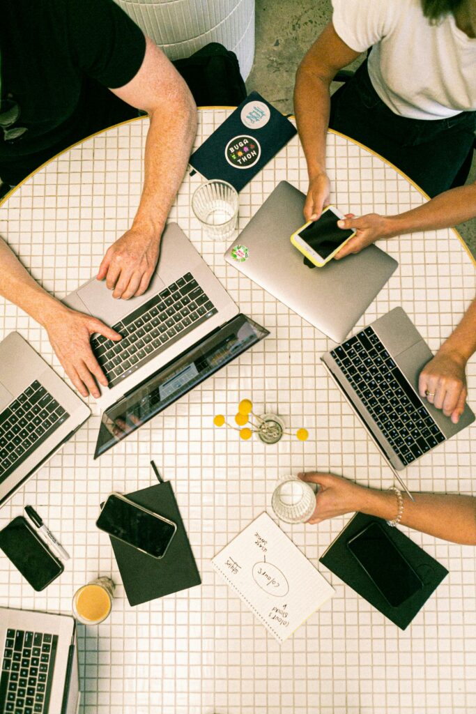 Cum să implementezi digitalizarea în mod eficient în cadrul companiei tale
