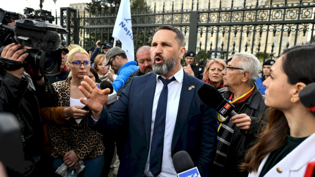 COMUNICAT DE PRESĂ: Mihai Lasca solicită renumărarea voturilor în toate secțiile din București și depune plângere penală pentru posibile nereguli electorale