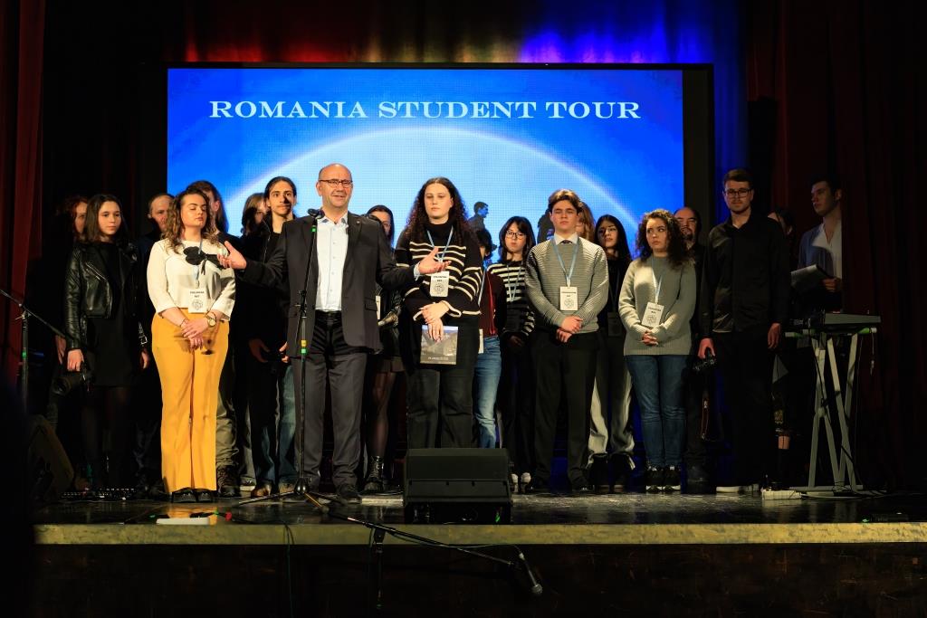 Lansare oficială la București: Albumul „Pe Argeș în sus” promovează patrimoniul cultural și identitatea națională