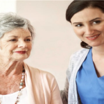 Află tot ce trebuie să știi dacă te afli în căutarea unui camin de îngrijire pentru bătrâni!