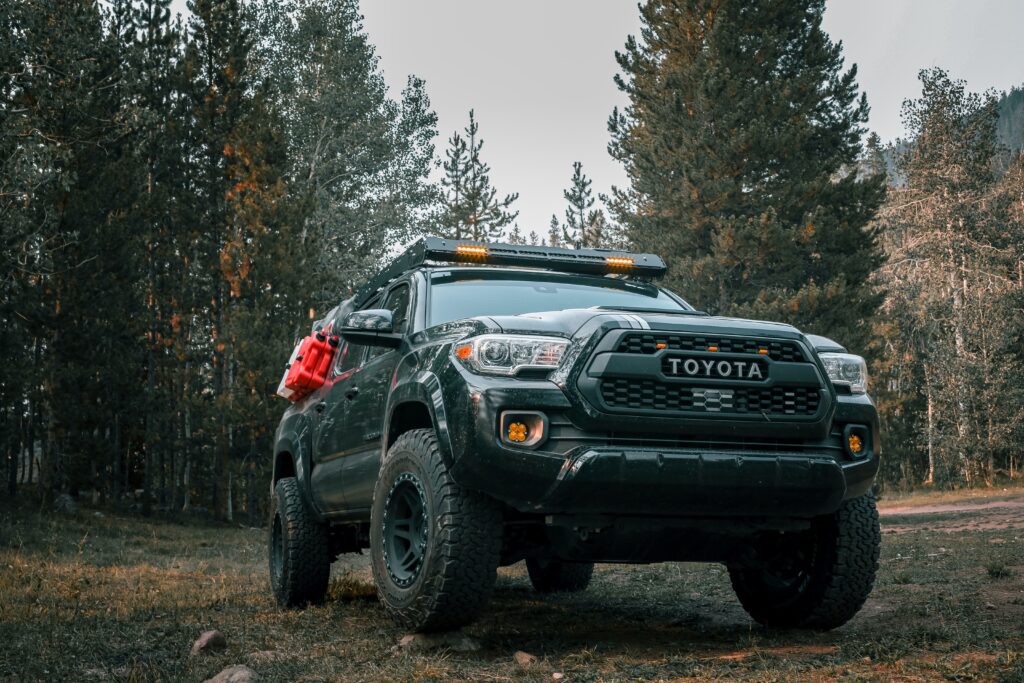 Pregătirea pentru Aventură – Tehnologia Modernă din Spatele Anvelopelor Off Road