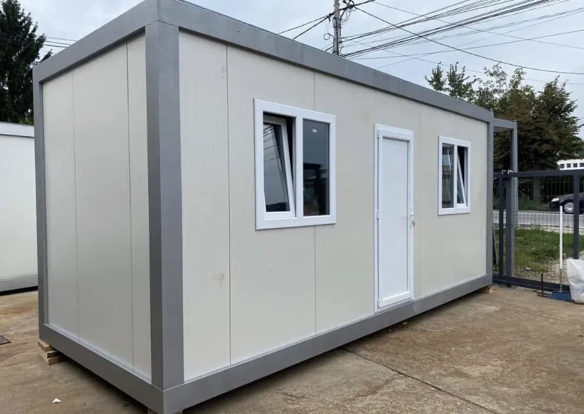 Containere Sanitare pentru ZHouseContainere: Soluția Ideală pentru Spații Temporare